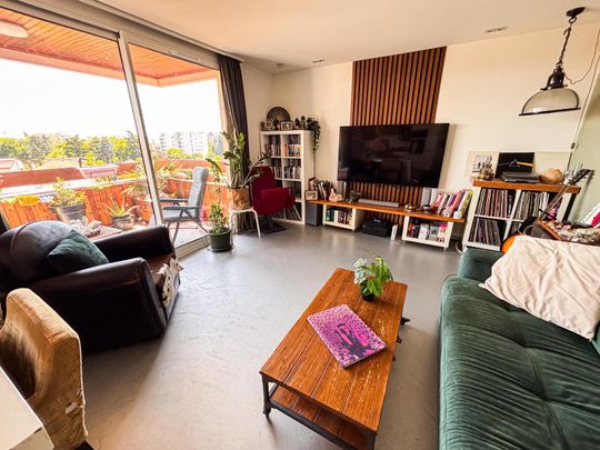 Location Appartement 2 pièces 56m² DECINES CHARPIEU 69150 - Photo 1