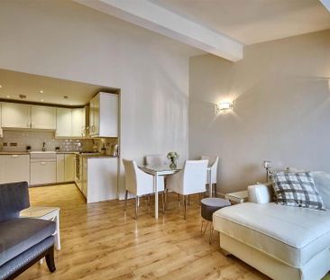 10 Sullivan Court, Sullivan Place, Holywood, BT18 9JF - Photo 3