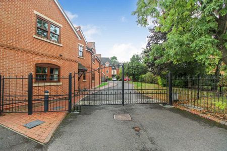 Manor House Close, Wilford, Nottingham - Photo 4