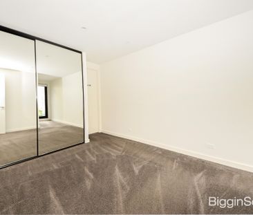 Stunning 2-Bedroom Apartment in Proximity to Everything You Need - Photo 3