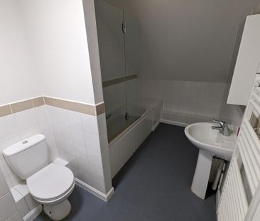 2 bedroom flat to rent - Photo 5