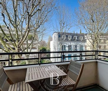 Appartement • Saint James-Delabordère - Photo 2