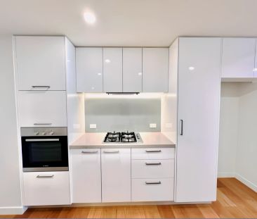 2 bed 2 bath-10906 - Photo 5