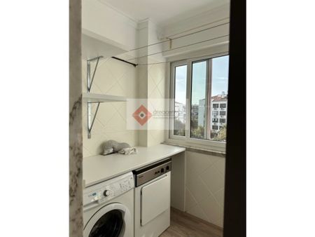 3 room luxury Flat for rent in Oeiras, Portugal - Photo 4