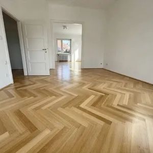 Großzügige 3,5 Zimmer Wohnung mit Balkon in 1130 Wien -zu Mieten! - Photo 2