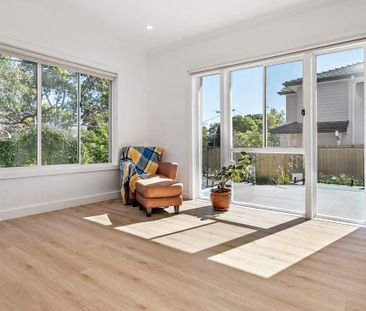 Contemporary Living in a Tranquil East-Malvern Pocket - Photo 3