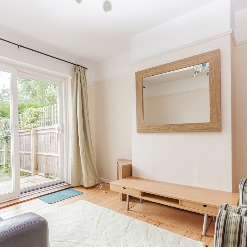 Crotch Crescent, Marston - Photo 1