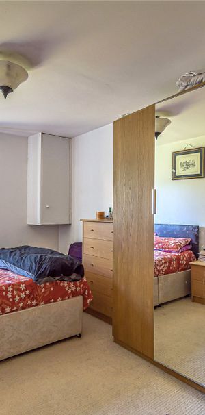 The Pinnacle, Reading The Pinnacle, Reading - Photo 1