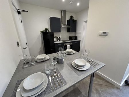 Studio to rent - Photo 5