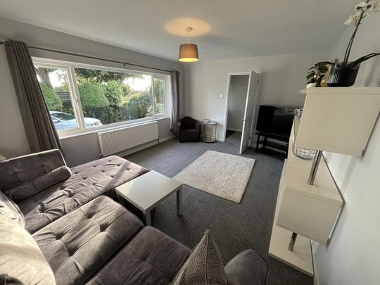 2 bedroom detached bungalow to rent - Photo 1