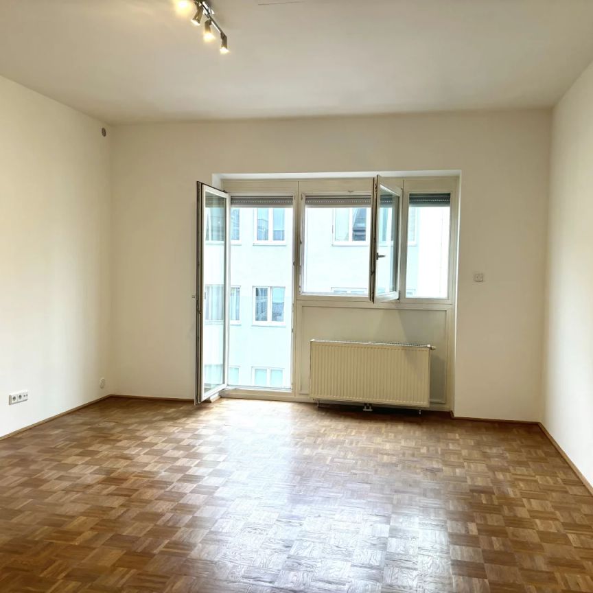 Freundliche 2-Zimmer Wohnung mit sehr guter Anbindung nahe U6/Station Michelbeuern, 1180! - Photo 1