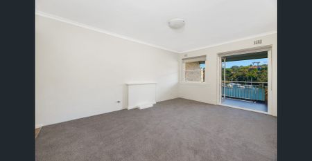 Waterfront Apartment – Stunning Mosman Bay Views - Photo 3