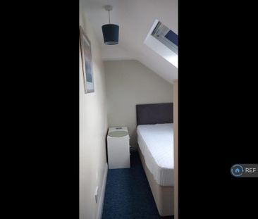 2 bedroom maisonette to rent - Photo 3