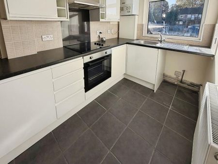 2 bedroom apartment to rent - Photo 4