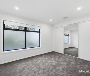 2/2 Sierra Place, CHIRNSIDE PARK - Photo 4