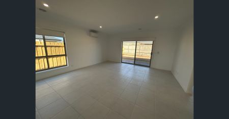 HOME IN POPULAR ESTATE - Photo 3