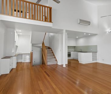 Tranquil Riverfront Retreat - 2 Bedrooms + Multi-Purpose Room in Leafy Highgate Hill - Photo 4