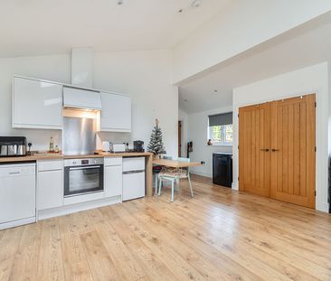 Churt Road Churt, Farnham - 1 bedroomProperty for lettings - Seymours - Photo 1