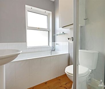 2 bedroom end of terrace house to rent - Photo 1
