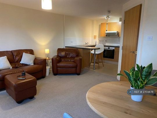 1 bedroom flat to rent - Photo 1