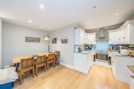 Kew Road, TW9, London - Photo 3