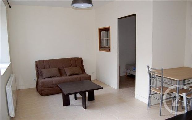 Appartement à louer 2 pièces - 30 m2 CHATEAUROUX - 36 - Photo 1