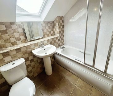 Semi-detached house to rent on - Photo 1