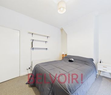 2 bedroom semi-detached house to rent - Photo 5