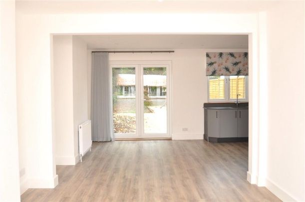 3 bedroom terraced house to rent - Photo 1