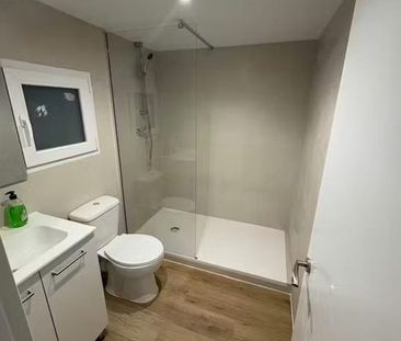 Carrer de Praga, Barcelona, Catalonia 08024 - Photo 3