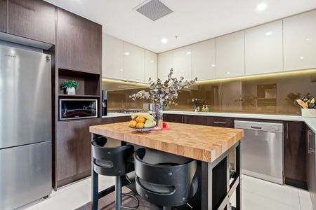 Stunning Emerald Park Apartment - Photo 3