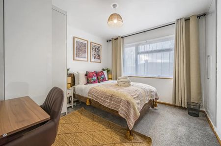 4 Bed Terraced House, Great Hampton Row, B19 - Photo 5