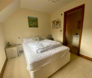 4 bedroom detached house to rent - Photo 3