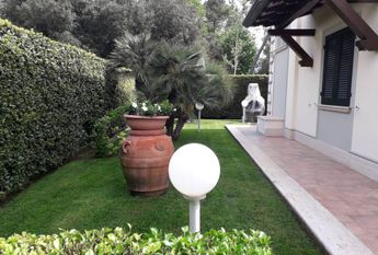 Via L. Ariosto, 2, Forte dei Marmi, Tuscany 55052