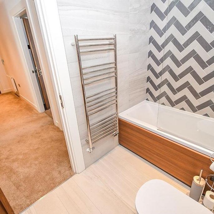 2 bedroom flat to rent - Photo 1