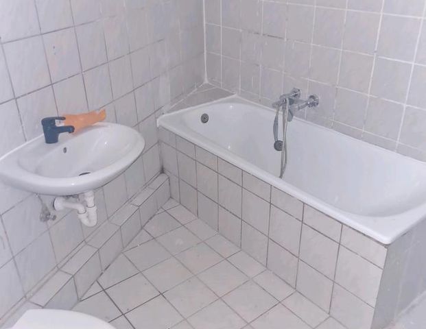 2 Zimmer Wohnung im Erdgeschoss - Foto 1