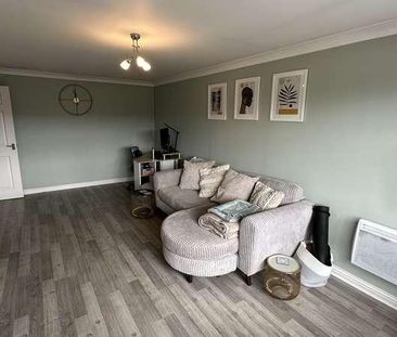 Peatey Court, Princes Gate, High Wycombe, HP13 - Photo 1