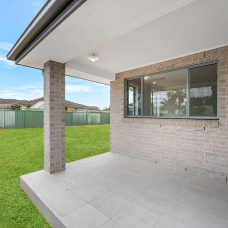 Brand New Everything! - Photo 3