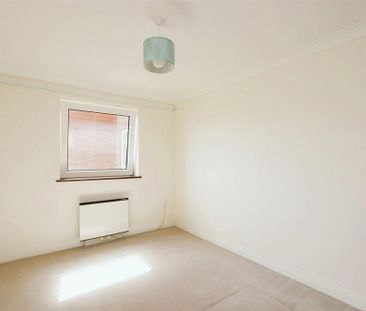 1 bedroom retirement property to rent - Photo 4