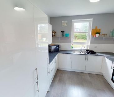 1 bedroom in a house share to rent - Photo 6