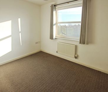 Flat to rent on - Photo 3