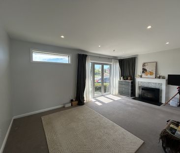 Cul-de-Sac Living Awaits! - Photo 2