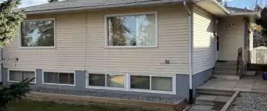 2 Bedroom Main Floor Fourplex Unit | B - 919 32 Avenue Northwest, Calgary - Photo 1