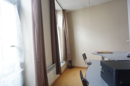 Location Appartement 1 pièce 30m² LILLE 59000 - Photo 2