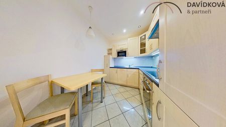 Pronájem bytu 2+1 48 m², Vinohradská 102, Praha - Fotografie 4
