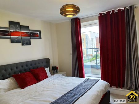 3 bed Semi-detached in Elderberry Close, Kings Park Harold Wood, Romford, RM3 0JY - Photo 2
