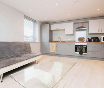2 bedroom flat to rent - Photo 2