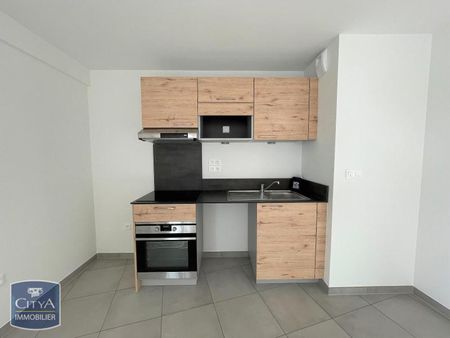 Location Appartement 3 pièces 60m² ILLKIRCH GRAFFENSTADEN 67400 - Photo 2