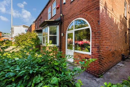 53 St. Michaels Lane Leeds - LS4 2PD - Photo 3