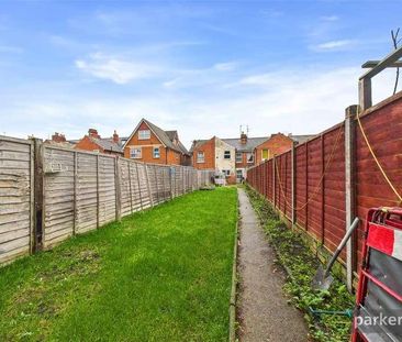 Basingstoke Road, Reading, Berkshire, RG2 - Photo 4